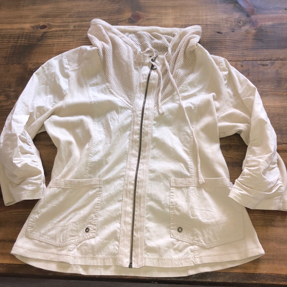 XCVI Full Zip Jacket .Med. Oatmeal color with mesh